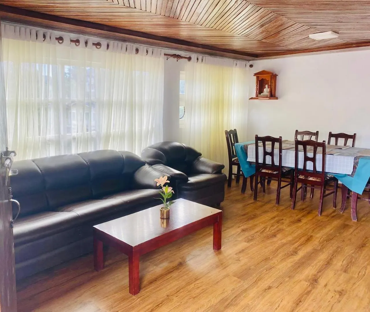 Villa Homely Cottage Nuwara Eliya Sri Lanka